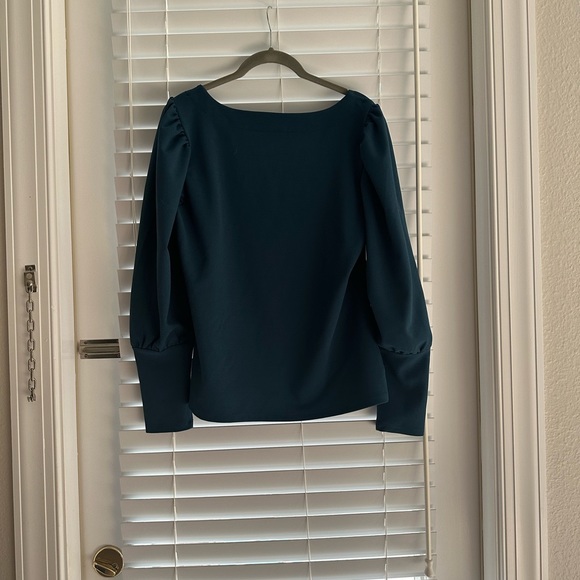 Gorgeous teal blouse from Ann Taylor, Size Medium - Picture 3 of 3